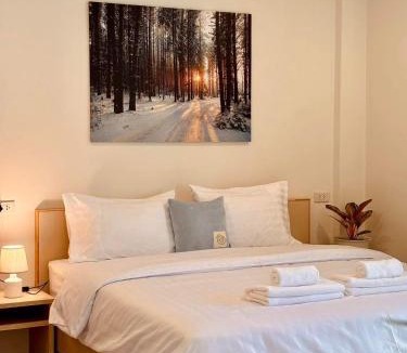 Hai Ya Apartment | Wandeenee Townhome
