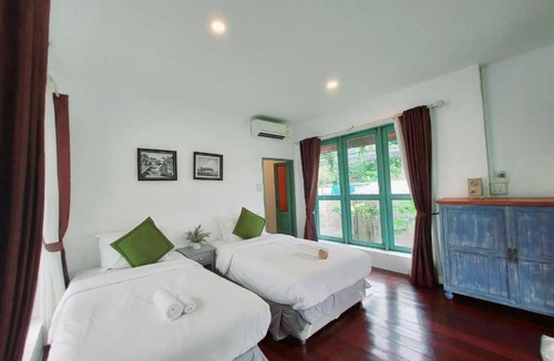 Bai Lan Resort | Warapura Resort