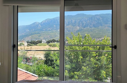 Kyrenia District Villa | Waterfront Luxury Villa