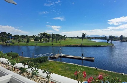 Bang Pakong Villa | Waterfront Royal Villa