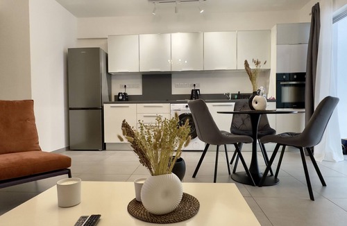 Aglantzia Apartment | Welcome to Our Luxurious 1-Bedroom Private Residence with a Special Patio