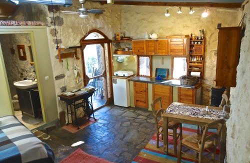 Skoutari House | Wellanidia Cottage Skoutari