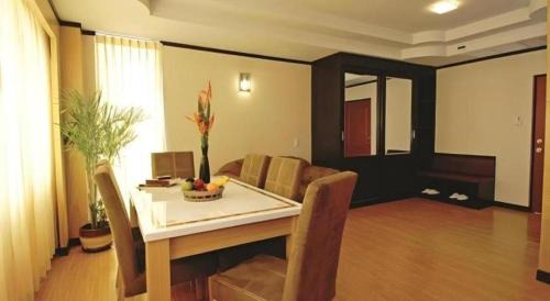 Na Muang Hotel | Western Grand Hotel Ratchaburi