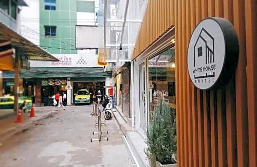 Thanon Phaya Thai Hostel | White House Hostel @ Pratunam