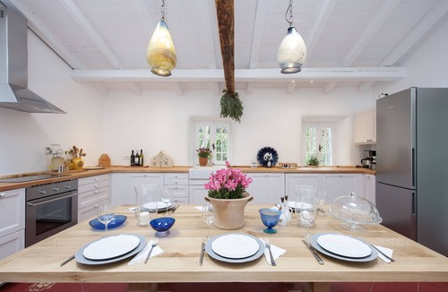 Ano Korakiana Villa | White Jasmine Cottage