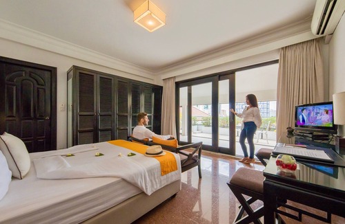 Phnom Penh City Centre Hotel | White Mansion