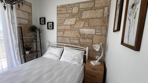 Flogita Apartment | White Pearl Apartment