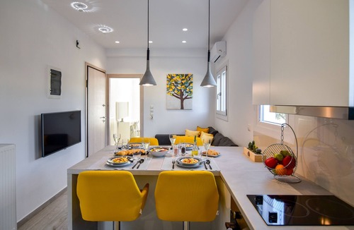 Adamas Apartment | White Rock Milos Suites