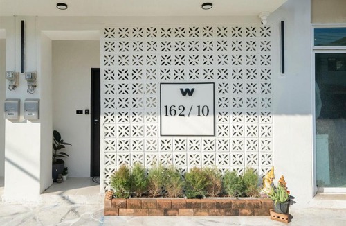 Patong House | Wink Centre House 10 Patong Beach