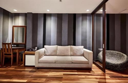 Bang Rak Apartment | Wish Inn Silom Decho Road - วิช อินน์ สีลม เดโช