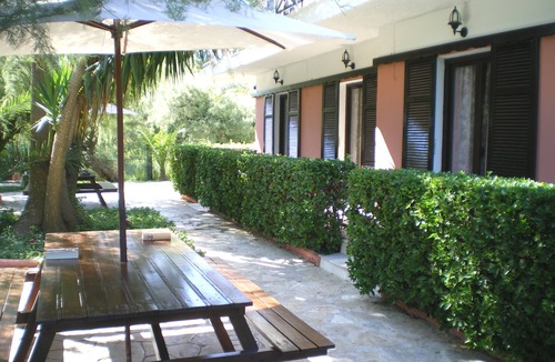 Molos Villa | Wonderful Apartments in a stunning enviroment by the sandy beach in Corfu