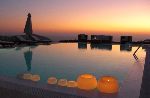 Akrotiri Villa | Wonderful Santorini Villa | 5 En-Suite Bedrooms | Villa Elysium | Heated Pool