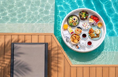 Nai Harn Hotel | Wyndham Grand Nai Harn Beach Phuket