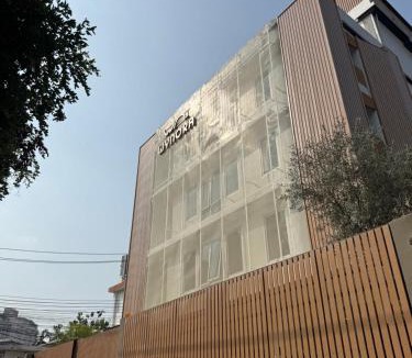 Phra Khanong Nuea Hotel | Wynora Hotel