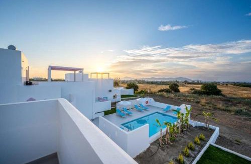 Tingaki Villa | XENOS VILLA 5 with a private pool near the sea