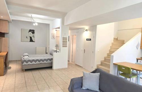 Marousi Apartment | Xtina Studio