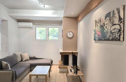 Marousi Apartment | Xtina Studio