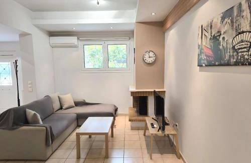 Marousi Apartment | Xtina Studio