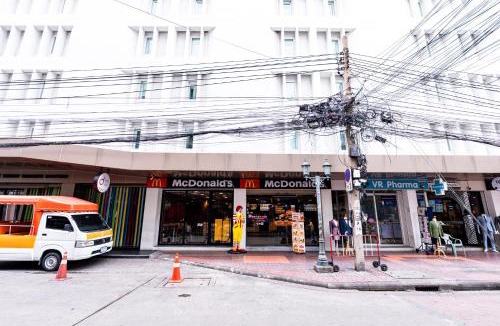 Talat Yot Apartment | XX The Hidden Khaosan