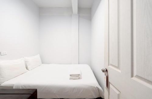 Wat Bowon Niwet Apartment | XXEve Room Khaosan Domon