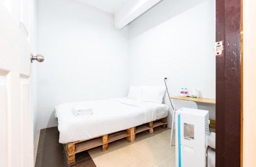 Talat Yot Apartment | XXThe Hidden Room Kaaosan