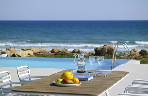Korfalonas Villa | Youphoria Beach front luxury villa Votsalo 6 bedrooms