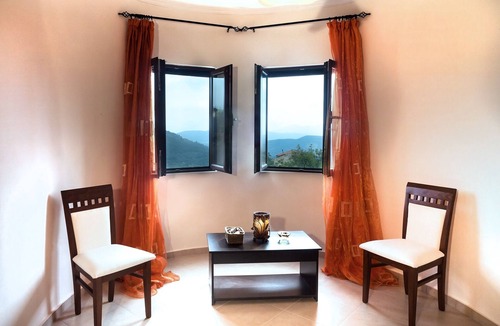 Kato Pavliana House | Your secret haven, where nature paints. close to dream sandy beaches