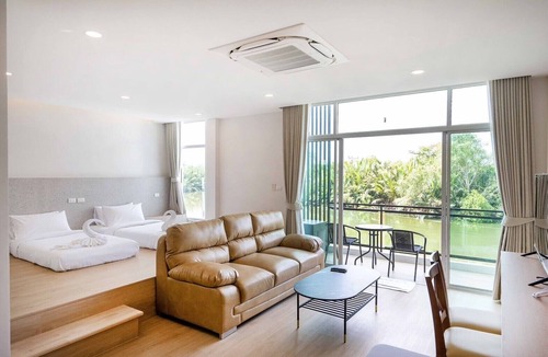Samut Songkhram Hotel | Yunoya Riverside Villa