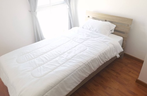 Nakhon Chai Si Hotel | YYK Homestay