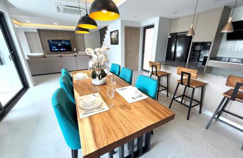 Central Pattaya Villa | Zensiri Stylish Brand New Pool Villa