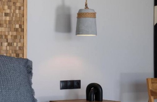 Nikiana House | Zephyrus Suite - Cavalier Suites