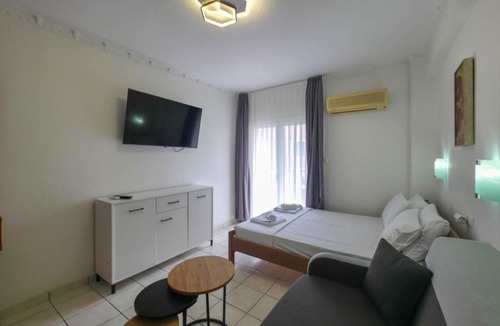 Olymbiaki Akti Apartment | ZINON Suites by SDR