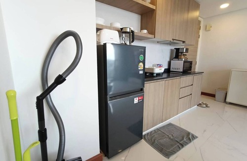 North Pattaya Apartment | Zire Wongamat - 1 bedroom Condo with Partial Seaview