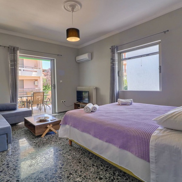 Carpe Diem Apartments By Athens Airport