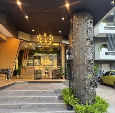 โรงแรมเดอะไนน์ พรีเมียร์