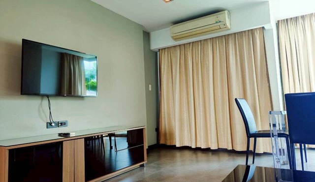 14 Living in Bangkok