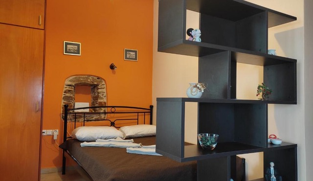 1872 - Agnes, Cozy stony apartment with balcony in Ermoupoli