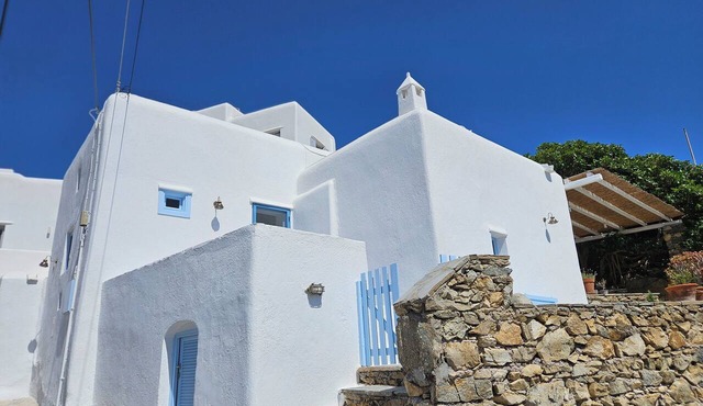 18th-Century Heritage Stone House with Private Garden - Mykonos in Ano Mera