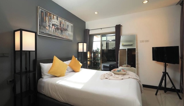 1BR Mountain View Nai Harn Beach | Capital Pro