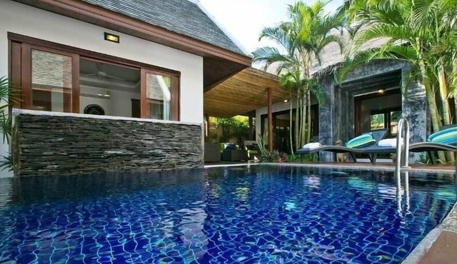 2 Bedroom Pool Villa 3 mins walk to beach