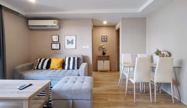 2Bed Apartment/SurasakBTS Sathorn /Free Pool&Gym