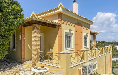 3 Bedroom Gorgeous Home In Koroni in Kalamata
