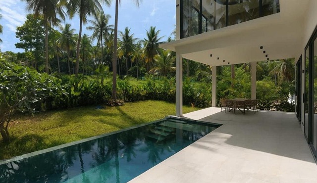 4 moon - pool villa