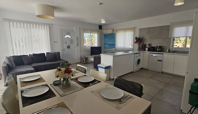 55 ATH - Stay Villa Harsha