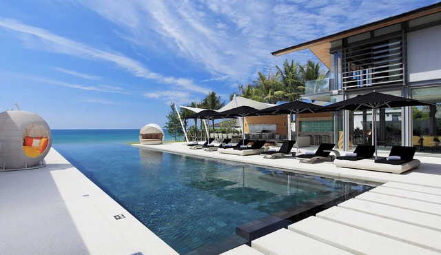 7BR Beachfront Villa w/Kid's Room and Spa | Natai Beach