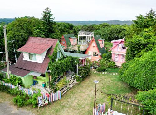 A Houses Homestay