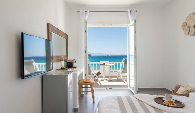 Acrogiali Beachfront Hotel in Mykonos