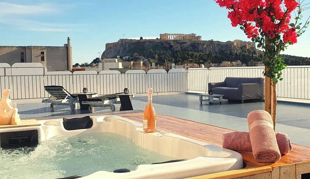 Acropolis View Apartment in Heart of Monastiraki