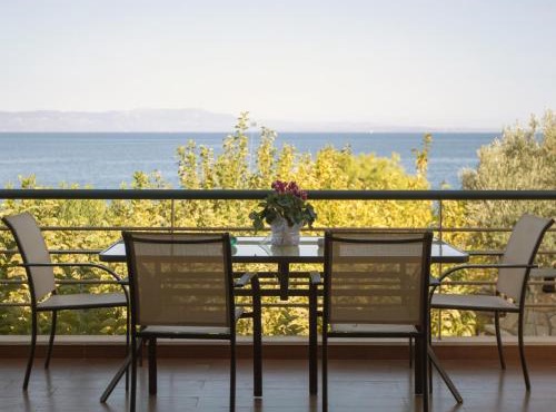 Aeolis house in Paralia