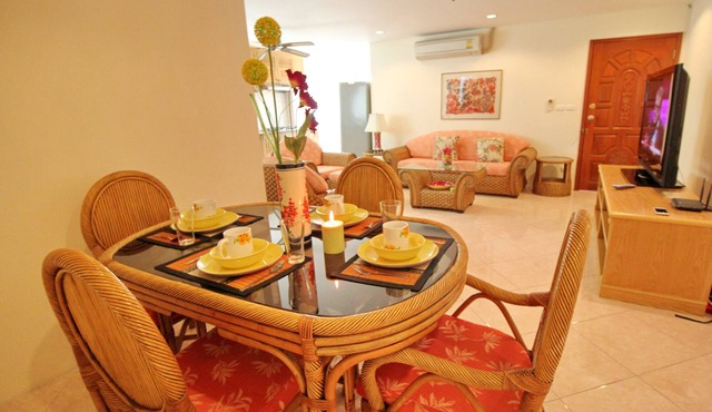 Affordable luxury 1/1extra large APT.